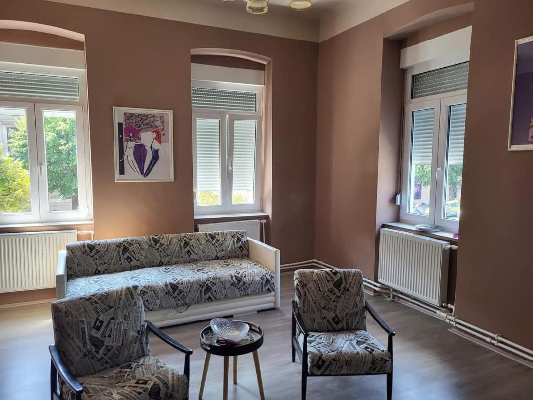 Apartman Central Ruma Dış mekan fotoğraf